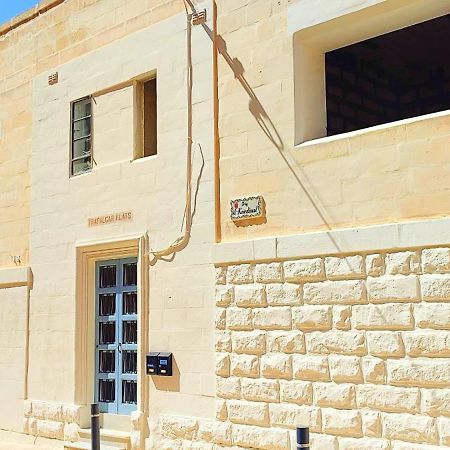 Vittoriosa' Seafront 2 Bed Highly Furnished Apartment Bagian luar foto