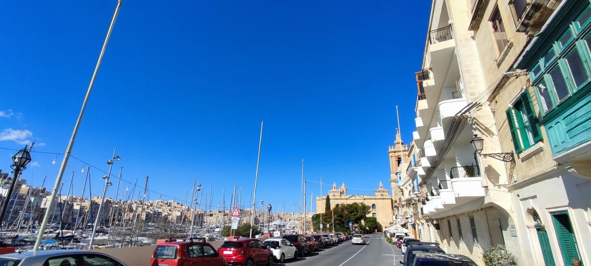 Vittoriosa' Seafront 2 Bed Highly Furnished Apartment Bagian luar foto
